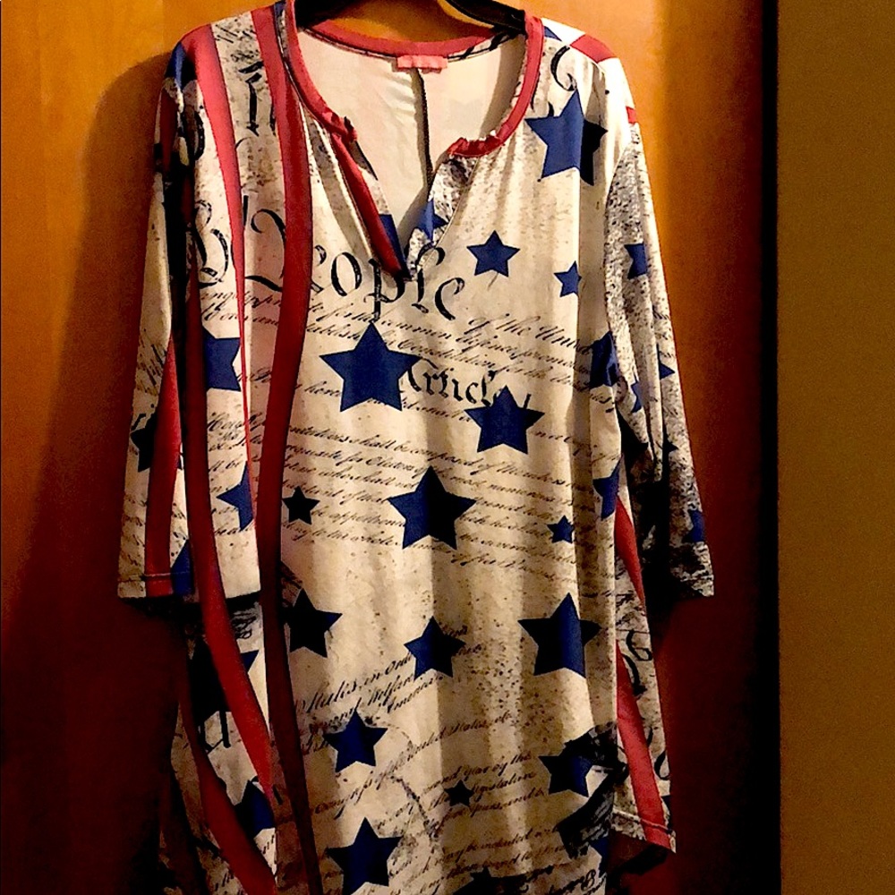 Patriotic red/white /blue comfortable top.